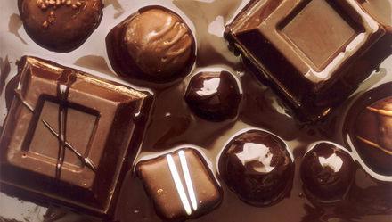 黑巧克力是不是可以减肥（黑巧克力能减肥）(1)