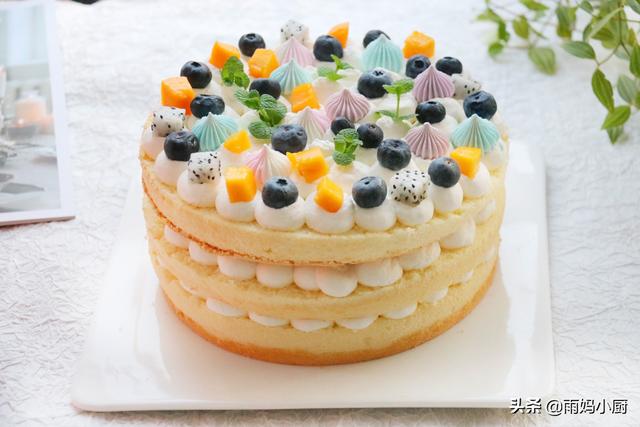 家庭自制水果蛋糕的简单做法（过年宅家想吃水果蛋糕自己做）(1)