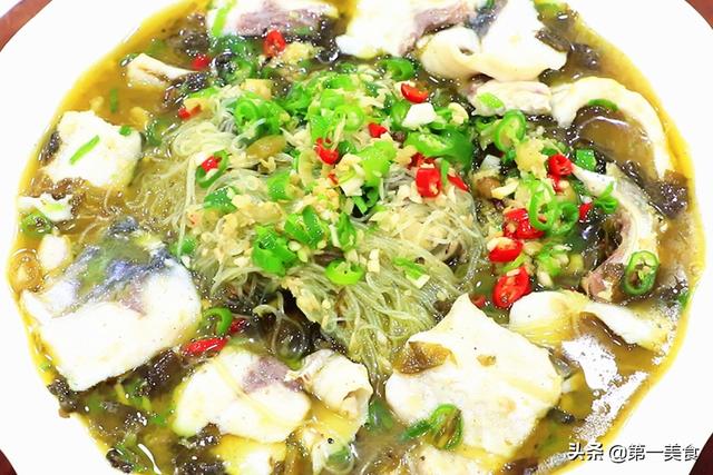 煮酸菜鱼的酸菜最好用什么菜做（酸菜不能直接下锅煮）(1)